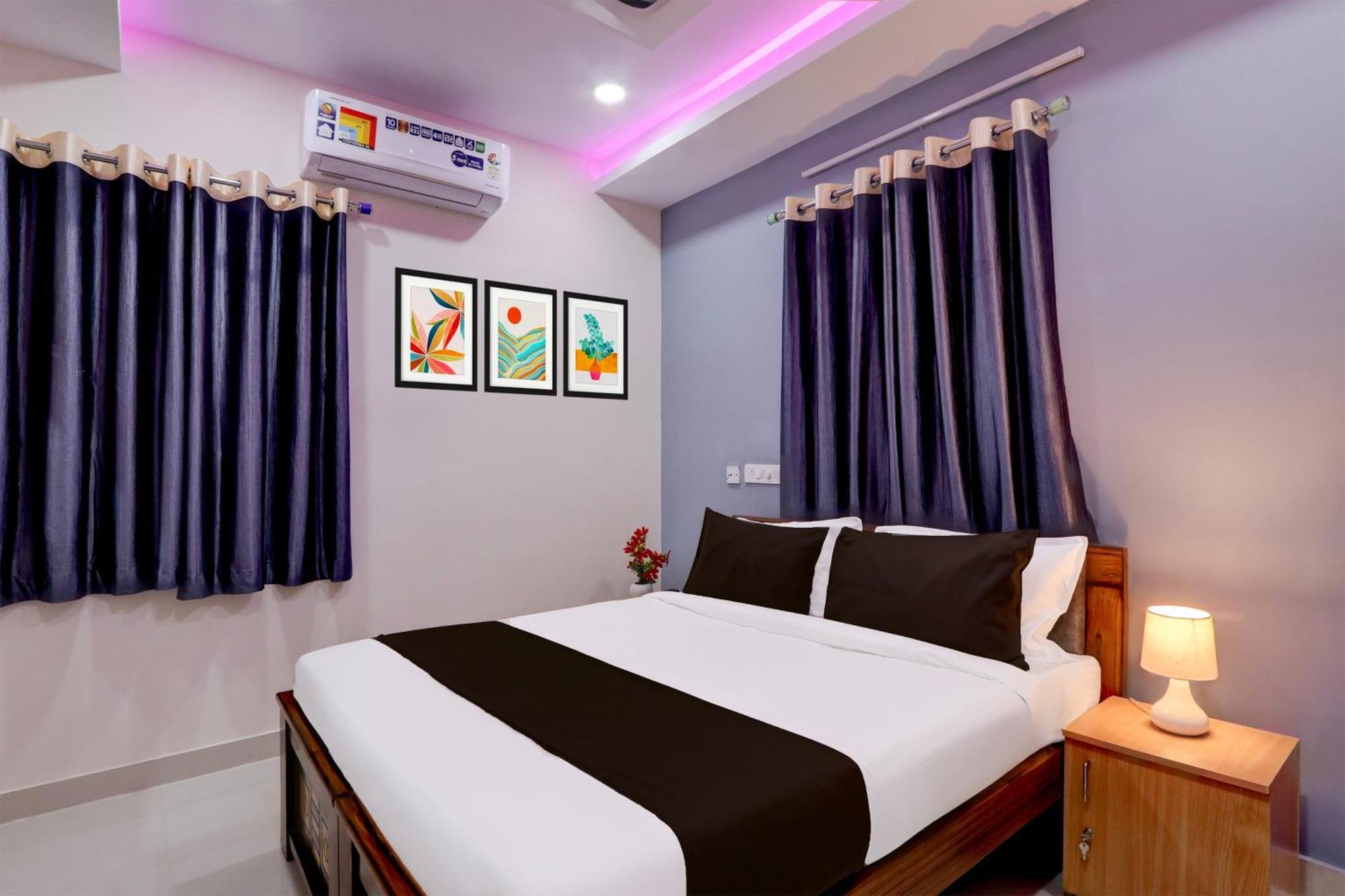 Super Townhouse Nanak Ram Guda Near Waverock Sez Hyderabad Exteriör bild